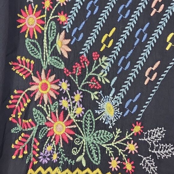 Johnny Was Women's Ezra Embroidered Blouse. Size S - Picture 7 of 10